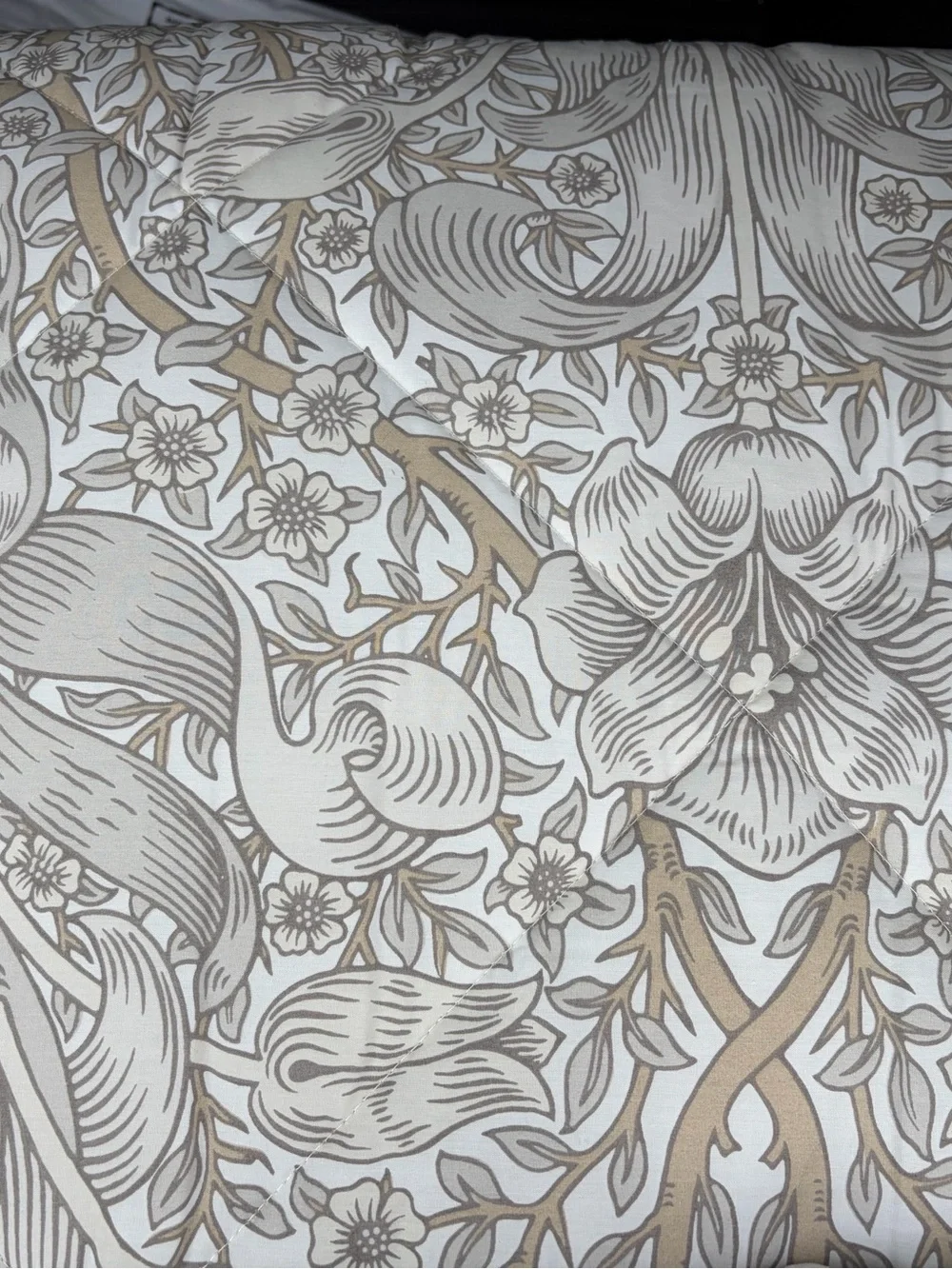 William Morris Spring Thicket Botanical Print King Comforter Set in Cream Floral
